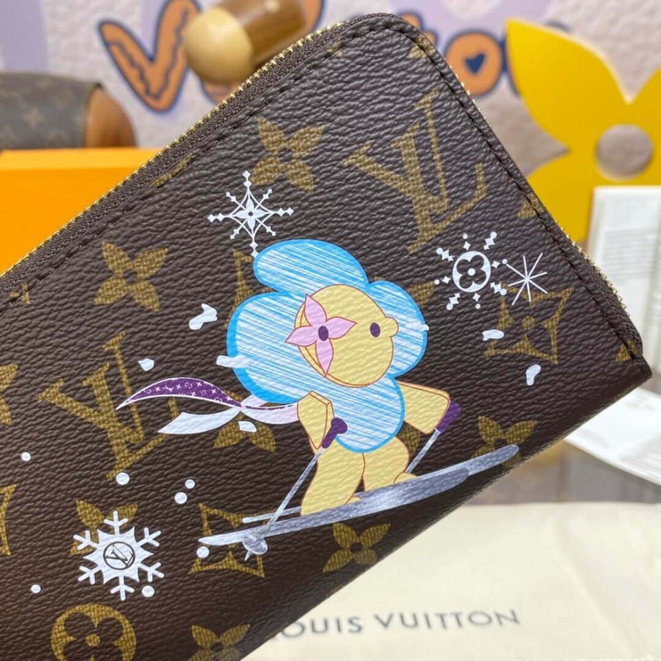 Louis Vuitton Zippy Wallet 2024 view 5