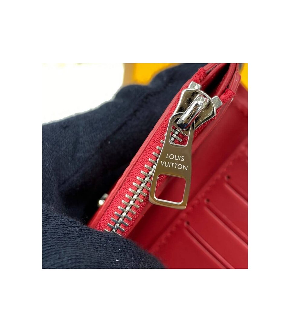 Louis Vuitton Capucines Compact Wallet view 8