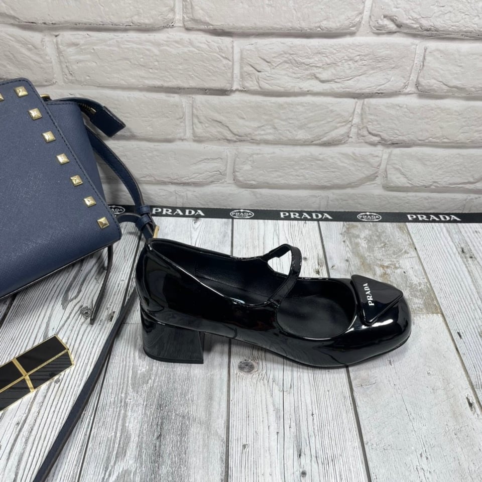 Prada Women’S Logo Patch Heeled Pumps Black 1I768Mf045069 view 8