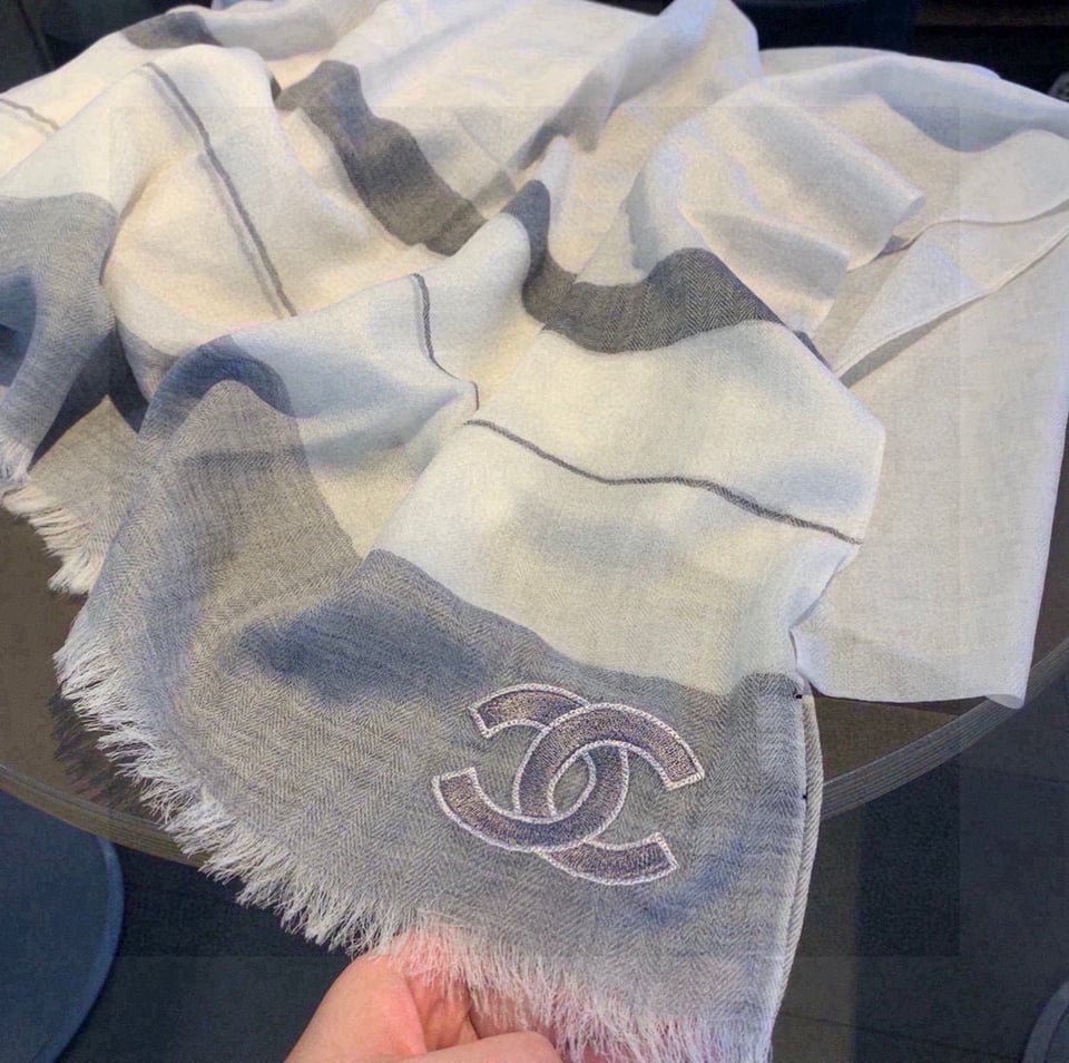 Chanel Silk Chain Pattern Shawl For Women 180cm view 5