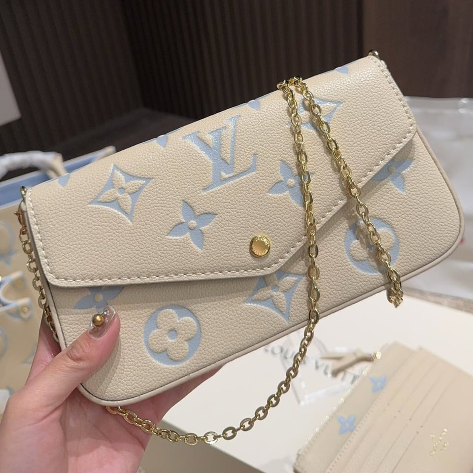 Louis Vuitton F Licie Pochette Bag Candy Blue 21Cm M83025 view 8