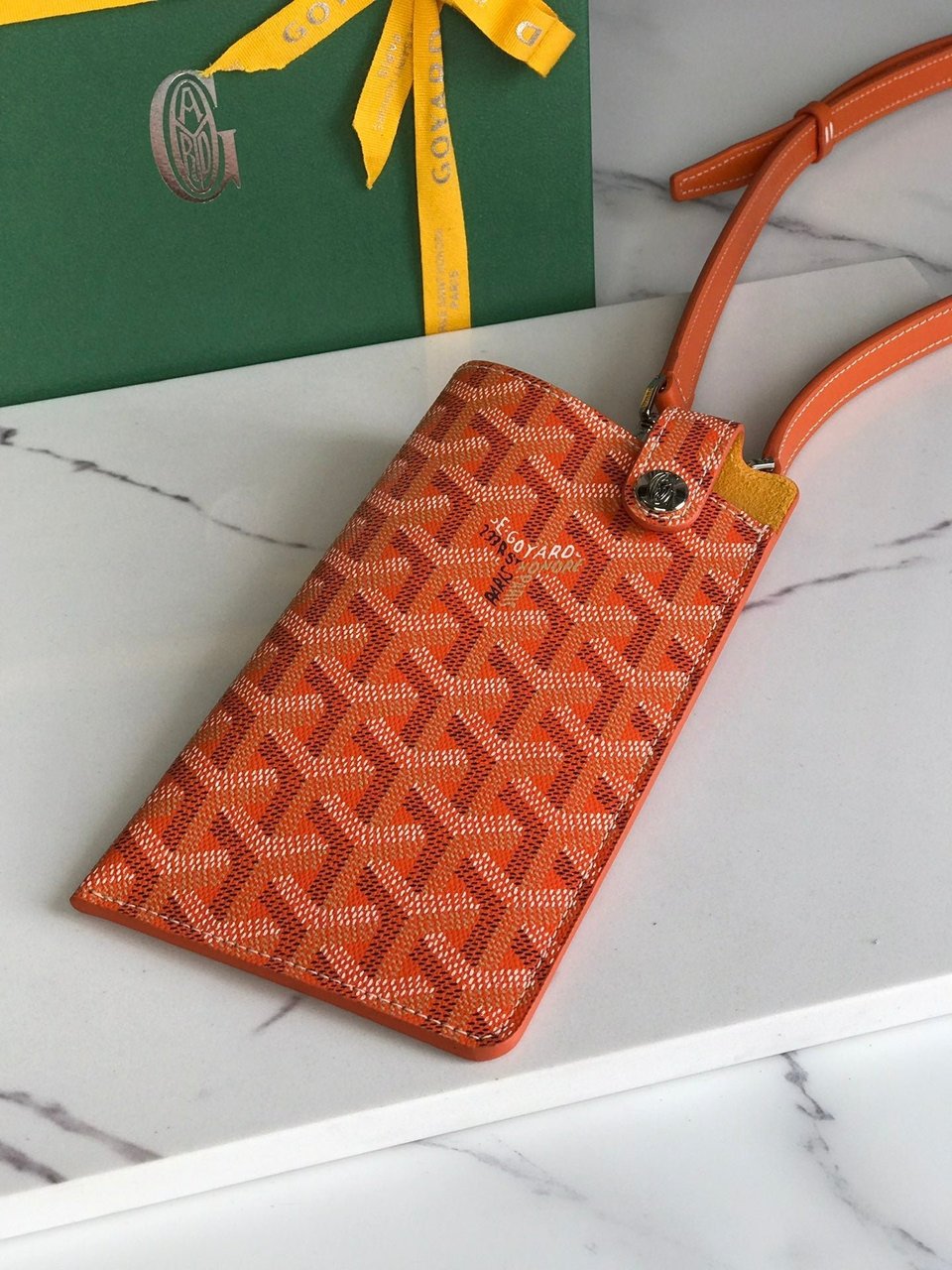 Goyard Montmartre Gm Case 18 Cm Orange Goyardine Canvas view 5