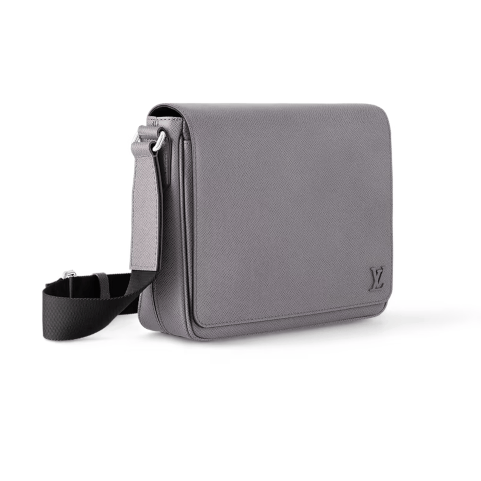Louis Vuitton Glacier District PM For Men 26cm M30851 view 3