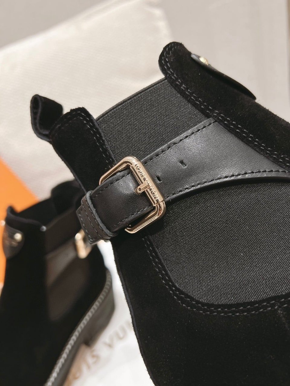 Louis Vuitton Beaubourg Ankle Boot Black 1Ackck view 3