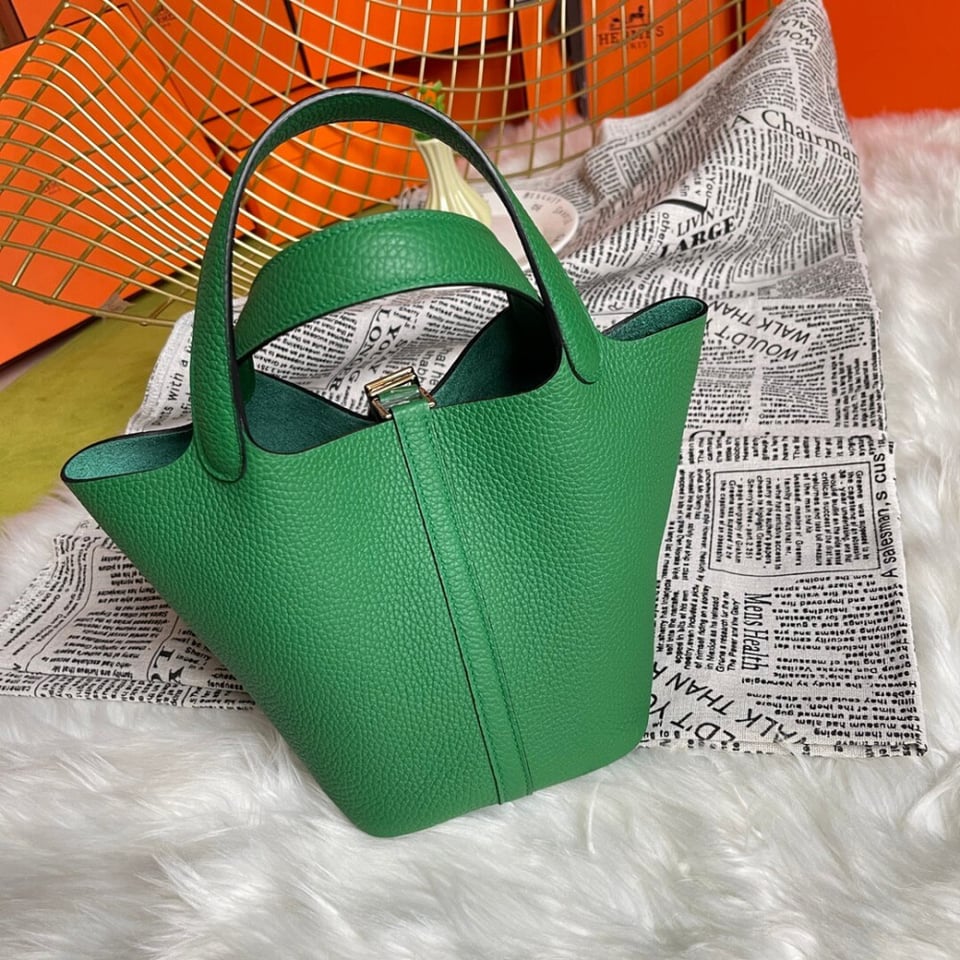 Hermes Picotin Lock Bag In Taurillon Clemence Bambou 22Cm view 5