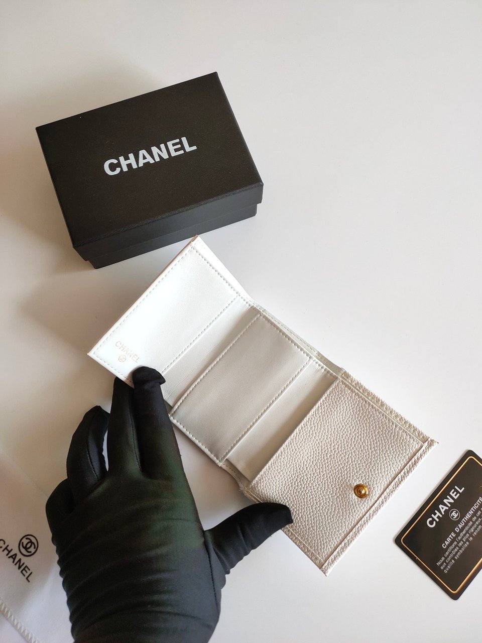 Chanel Trifold Purse 12 White Grained Calfskin Gold Icon view 4