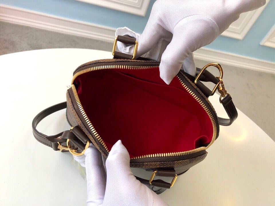 Louis Vuitton Alma Bb Damier Ebene 23Cm view 3