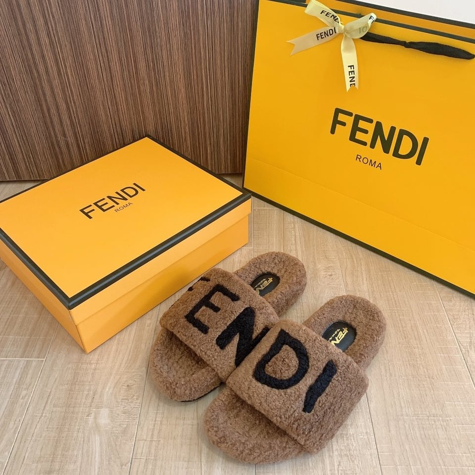 Fendi Fleece Slippers Brown view 7