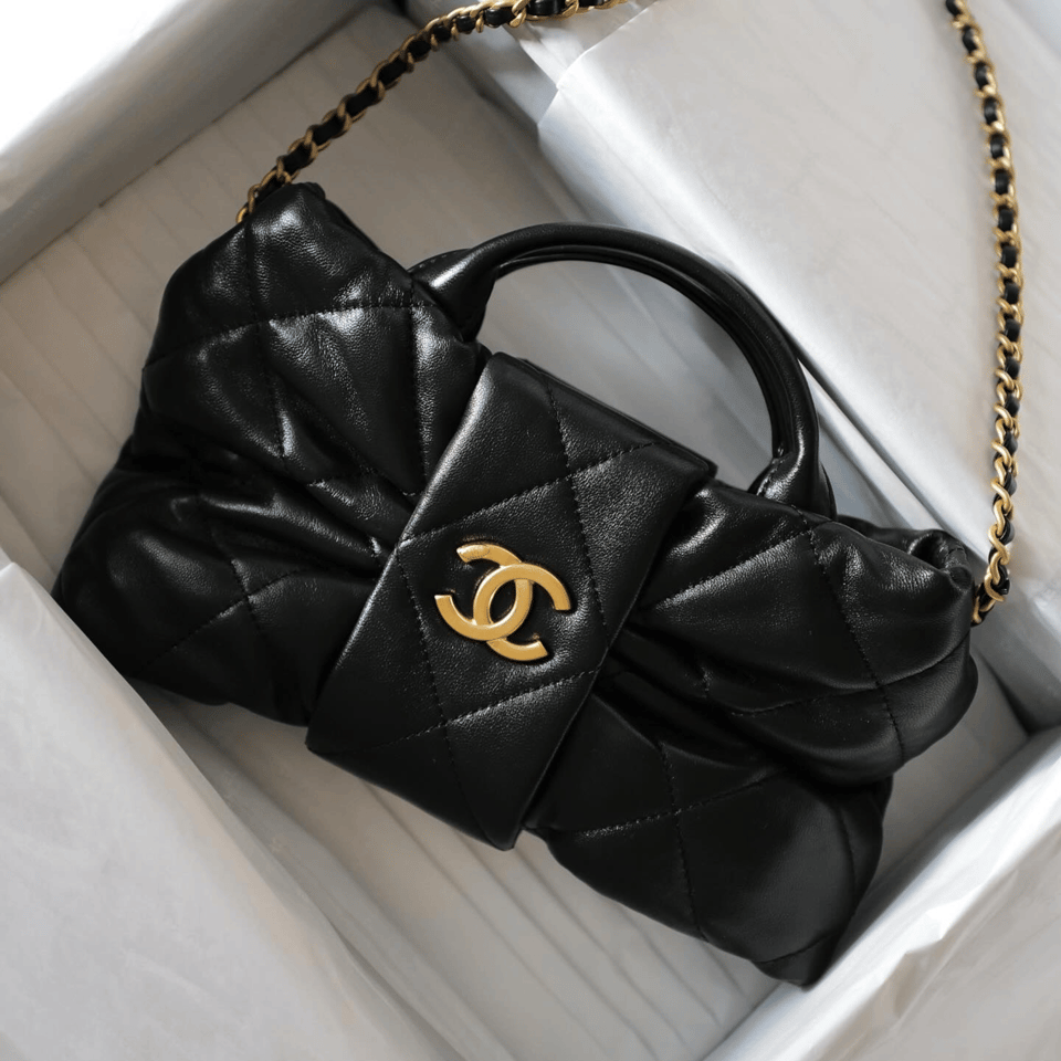 Chanel Bow Chain Shoulder Bag Black 26cm/10.2in view 4