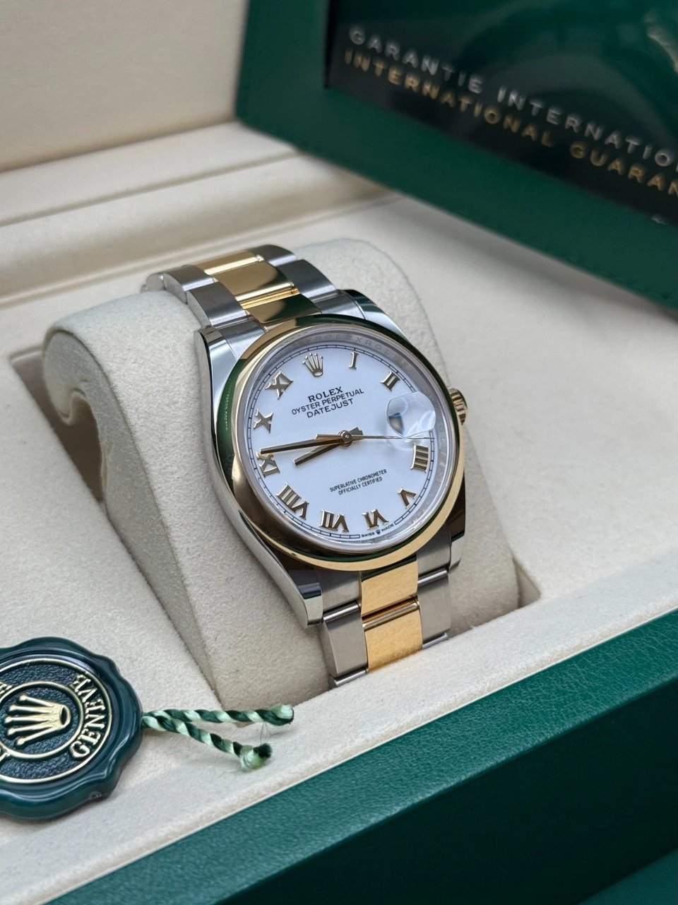 [Superclone] Rolex Datejust 41mm White Dial Yellow Oyster 126303 view 4
