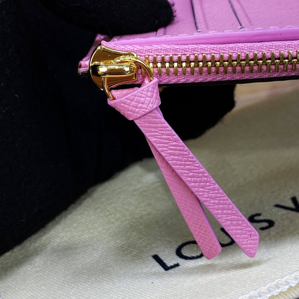 Louis Vuitton Christmas Animation 2022 Victorine Wallet Pink view 7