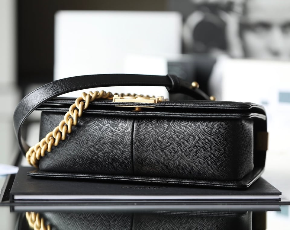 Chanel Medium Boy Quilted Gold Chain Black 25Cm view 8
