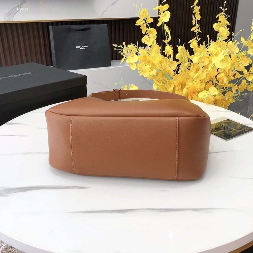 Saint Laurent Le 5 A 7 Supple Large In Grained Leather Brown 31Cm view 4