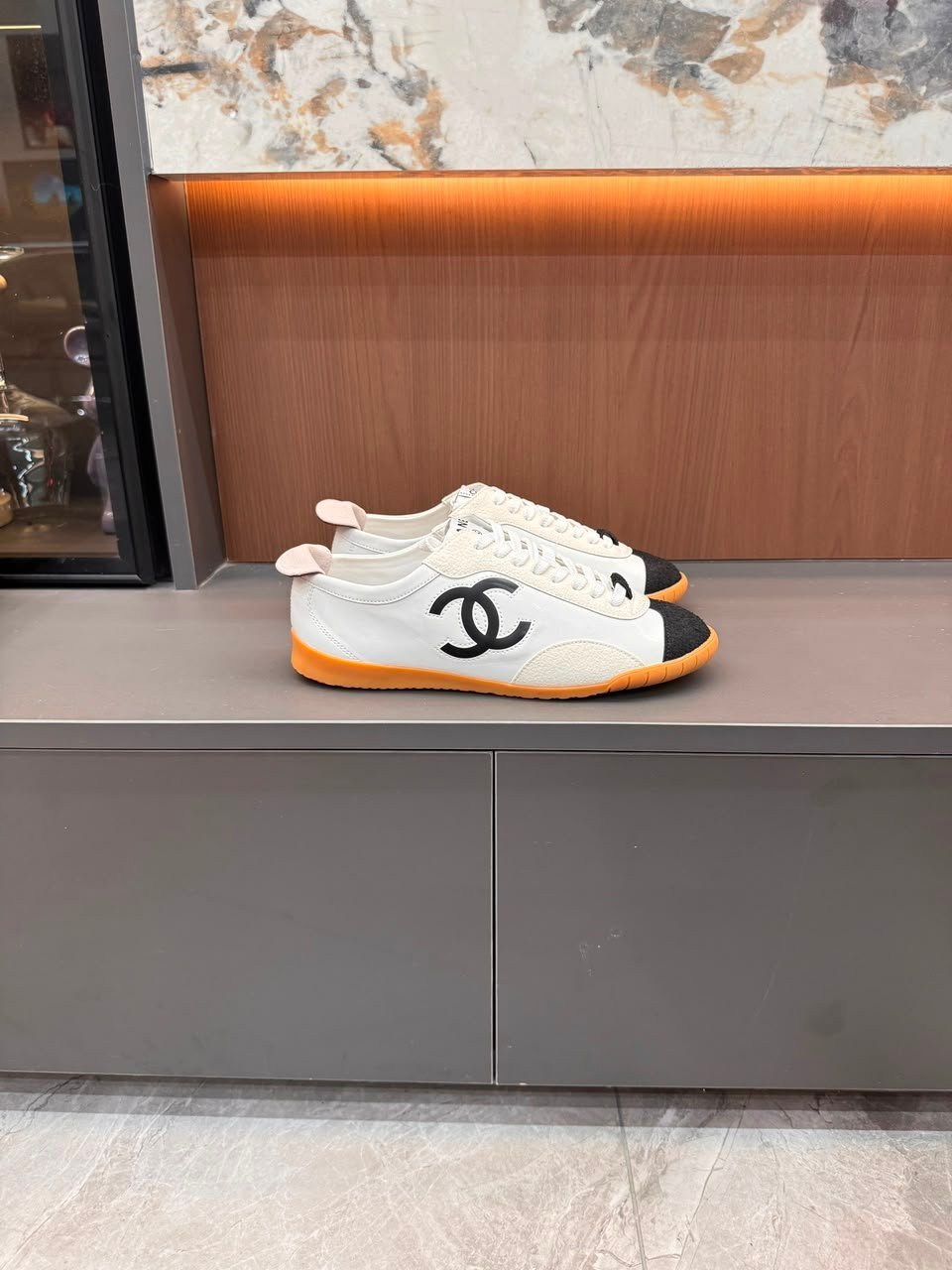 Chanel Calfskin Suede Sneakers with Gum Sole White Black &amp; Gum G39860 view 9