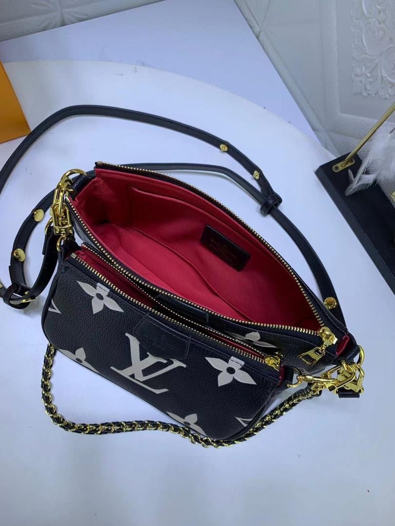 Louis Vuitton Multi Pochette Accessoires 25Cm Black view 9