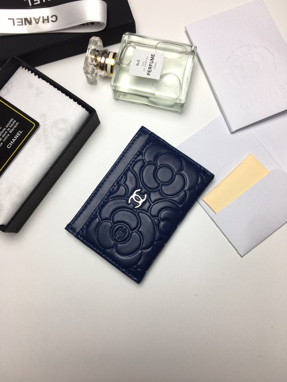 Chanel Floral Card Holder 11.2 Navy Calfskin Silver Icon view 6