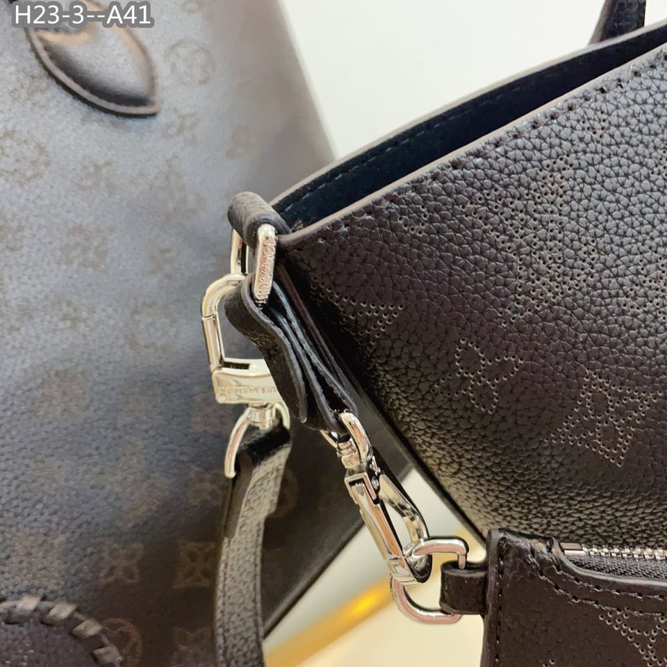 Louis Vuitton Blossom Mm Bag Black 29Cm M21851 view 5