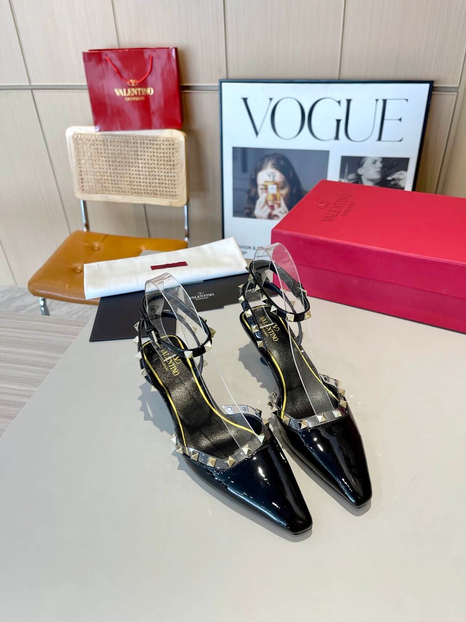 Valentino Garavani Rockstud Couture Pumps Black view 8