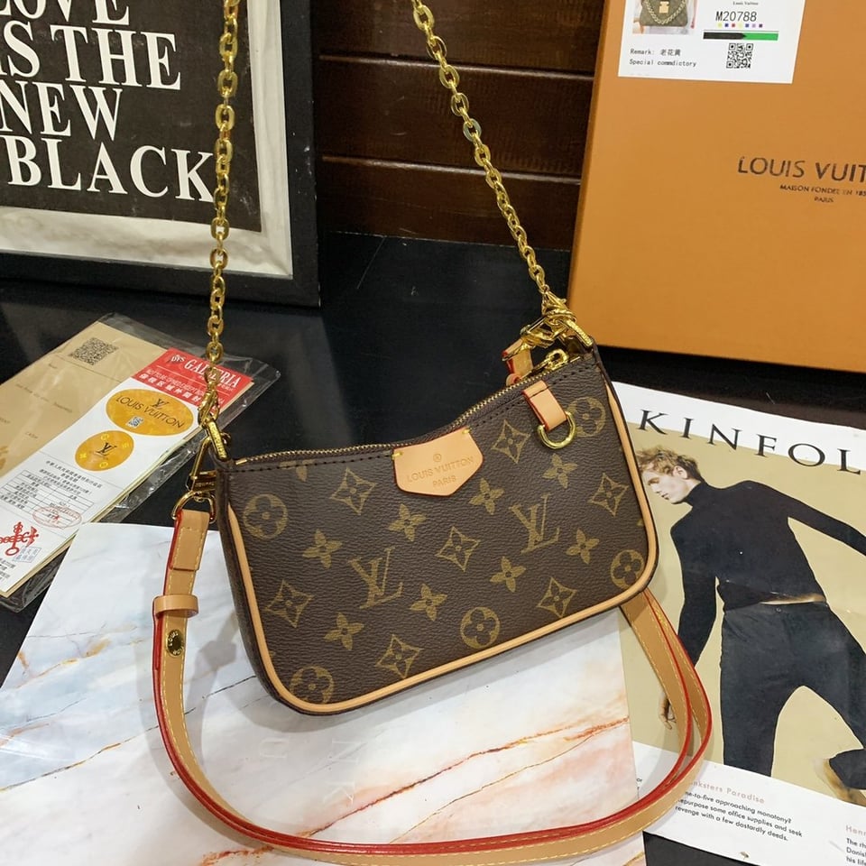 Louis Vuitton Monogram Pochette Brown 20Cm view 3