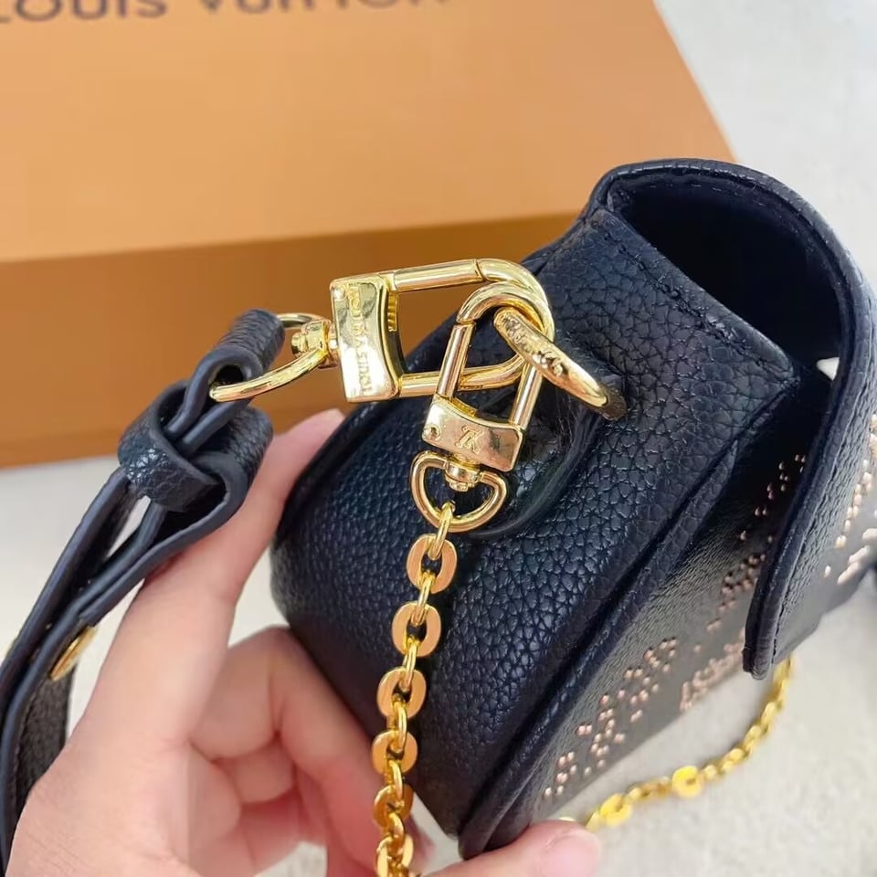 Louis Vuitton Wallet On Chain Ivy Black 22Cm M82653 view 7