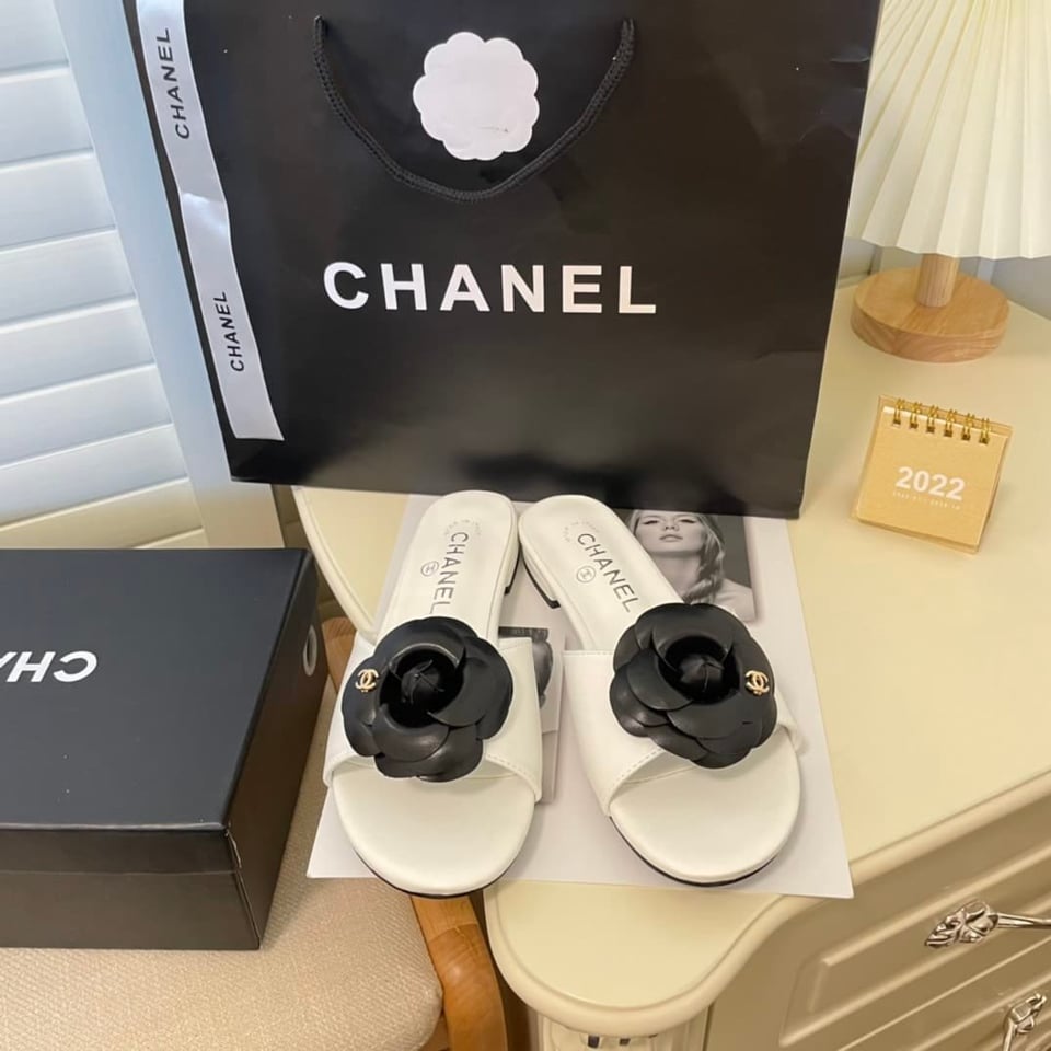 Chanel Black Camellia Slides White view 4