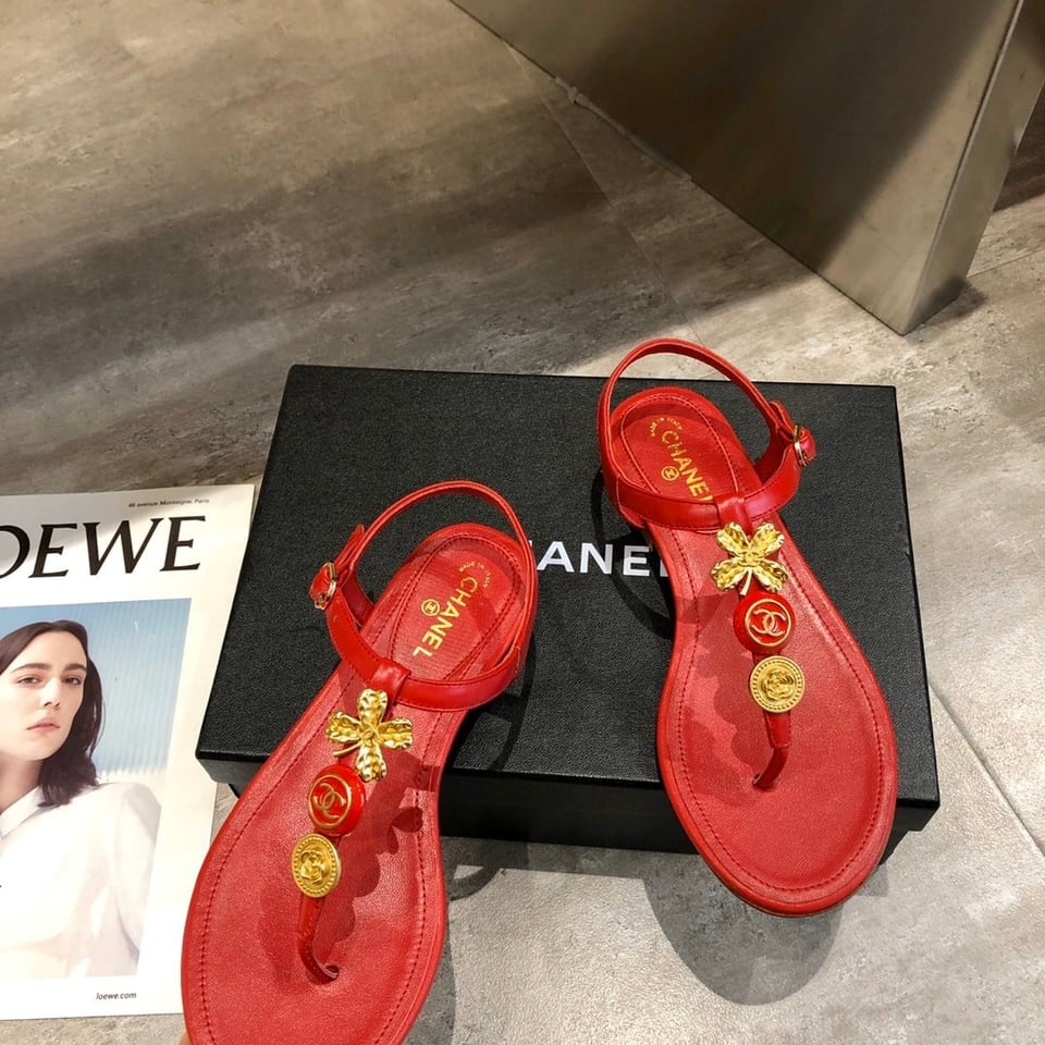 Chanel Camellia Thongs Sandals With Gold Leaf Clover Wine Red view 8