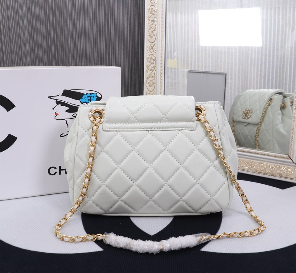 Chanel Mix Accordion Cc Flap Bag Quilted Glazed Calfskin White 23Cm/9in view 10