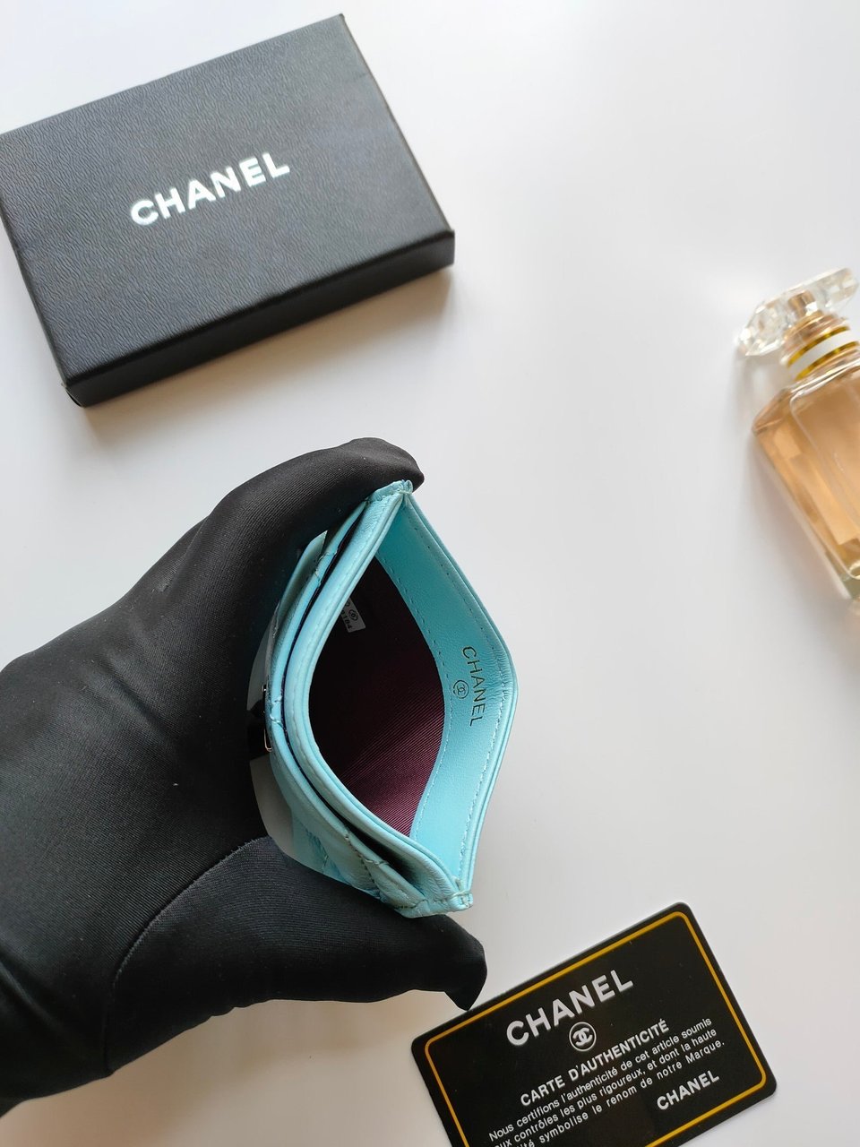 Chanel Card Holder 11.2 Sky Calfskin Gold Icon view 5