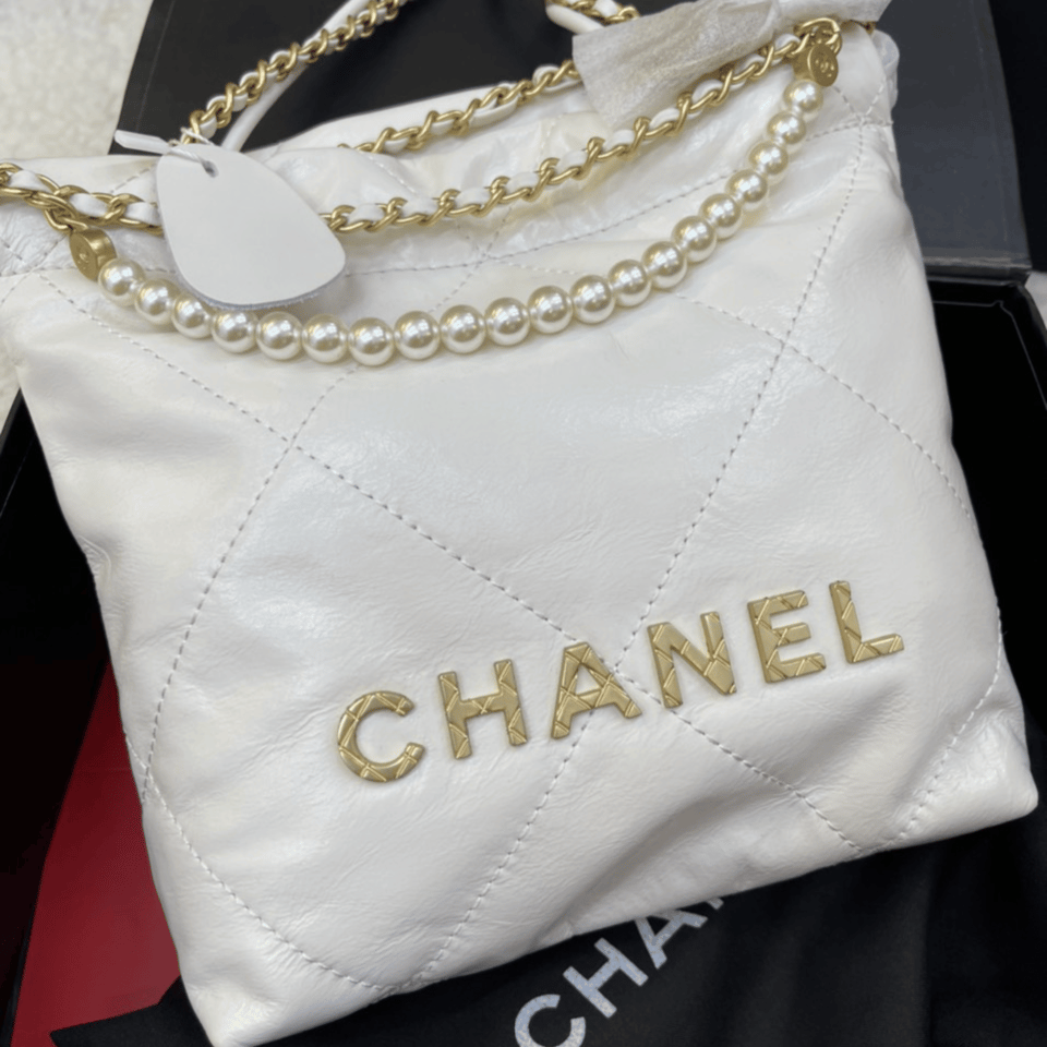 Chanel Pearl Chain White Mini Vintage Gold Bag 20cm/7.9in view 5