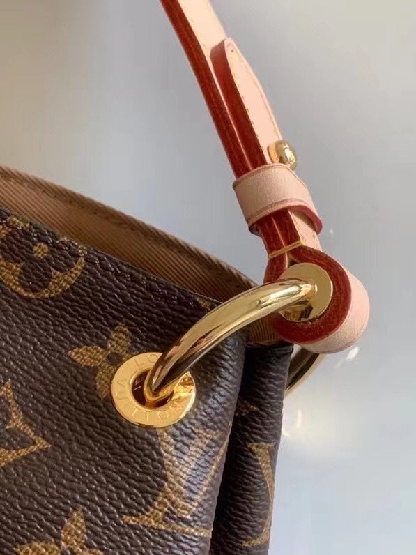 Louis Vuitton Graceful Monogram Canvas 30Cm M43701 view 7