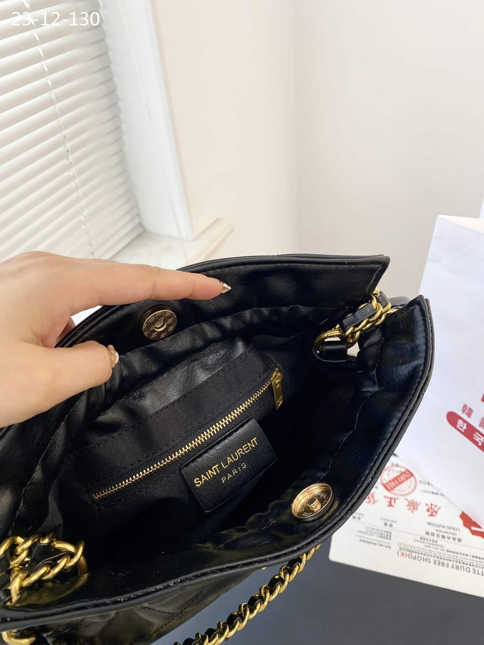 Saint Laurent Bucket Bag Quilted Black 29Cm view 5