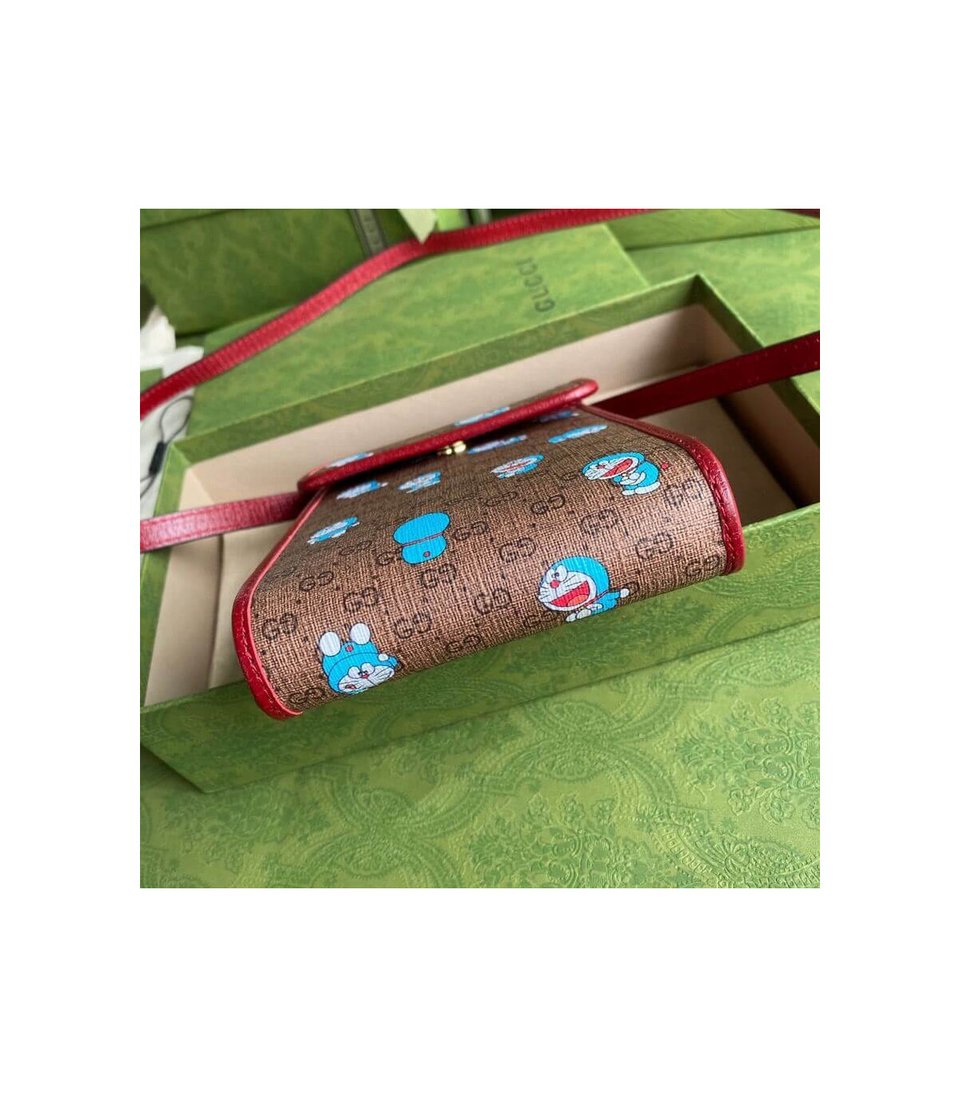 Doraemon x Gucci Mini Bag view 7