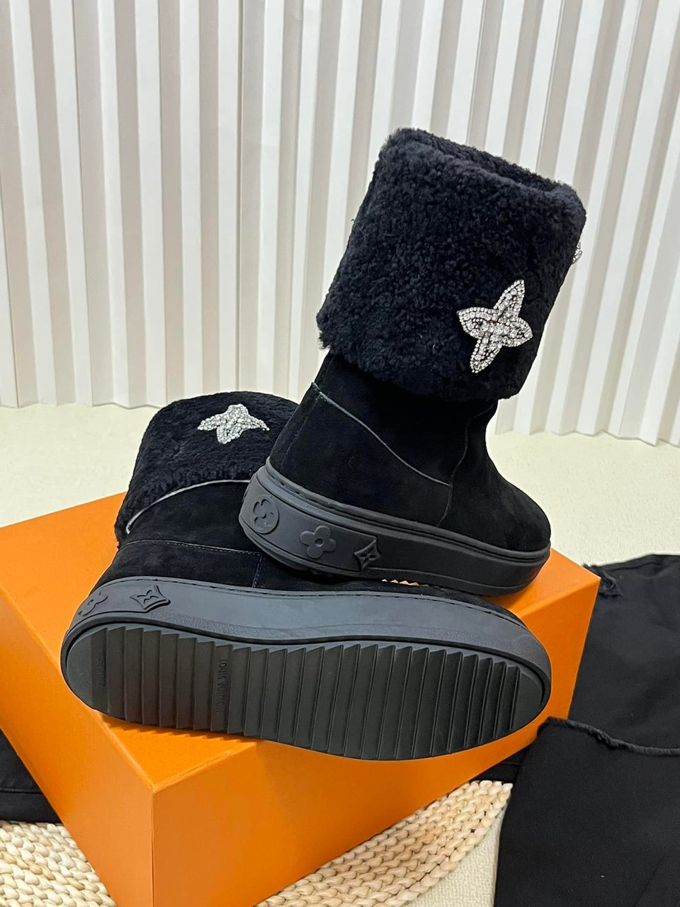 Louis Vuitton Ankle Boot Studded With Diamonds Black view 9