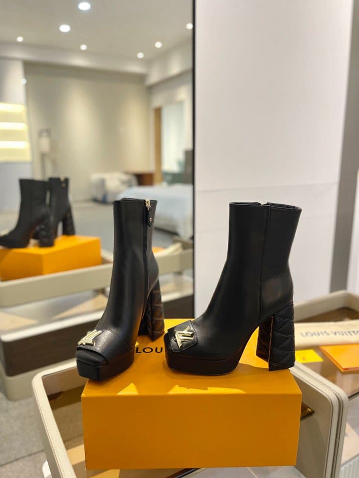 Louis Vuitton Shake Platform Ankle Boot Black 1Acixt view 5