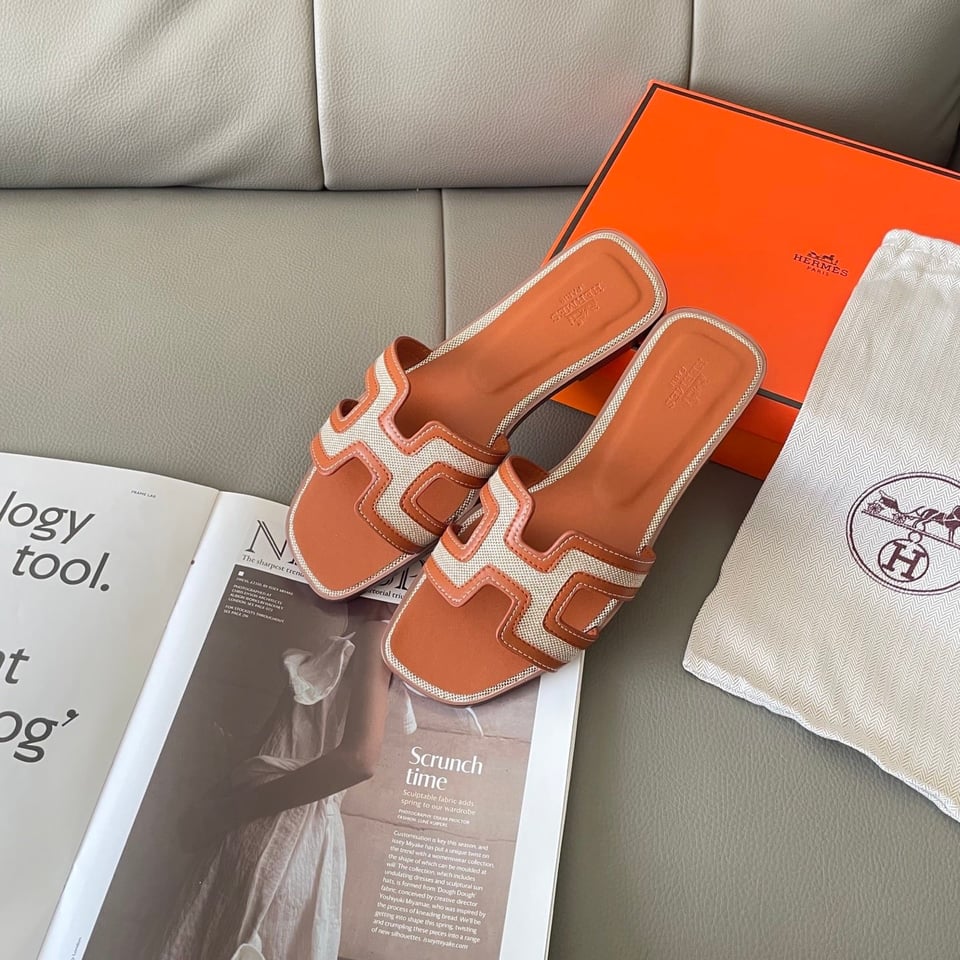 Hermes Oran Sandal Golden Beige H221106Z 79360 view 5