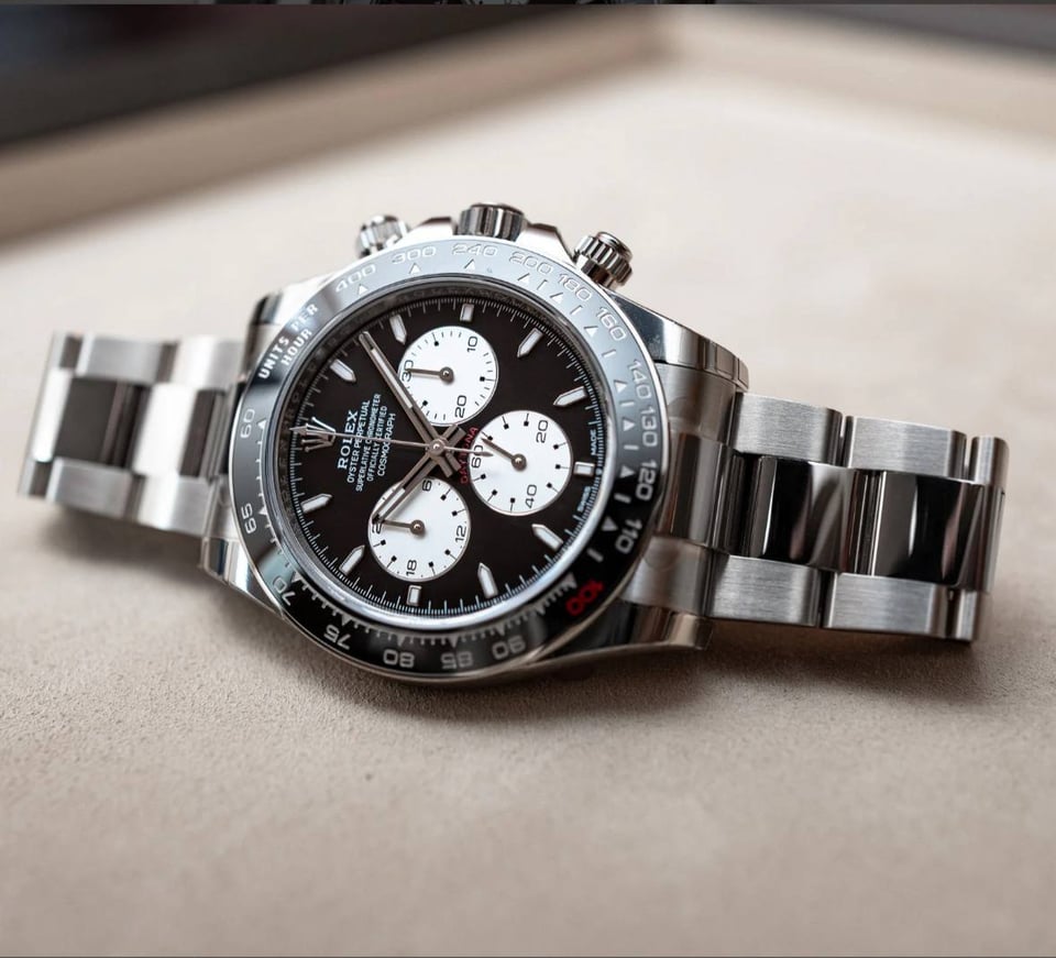 Rolex Daytona 126529LN “Le Mans” 100 years anniversary view 4