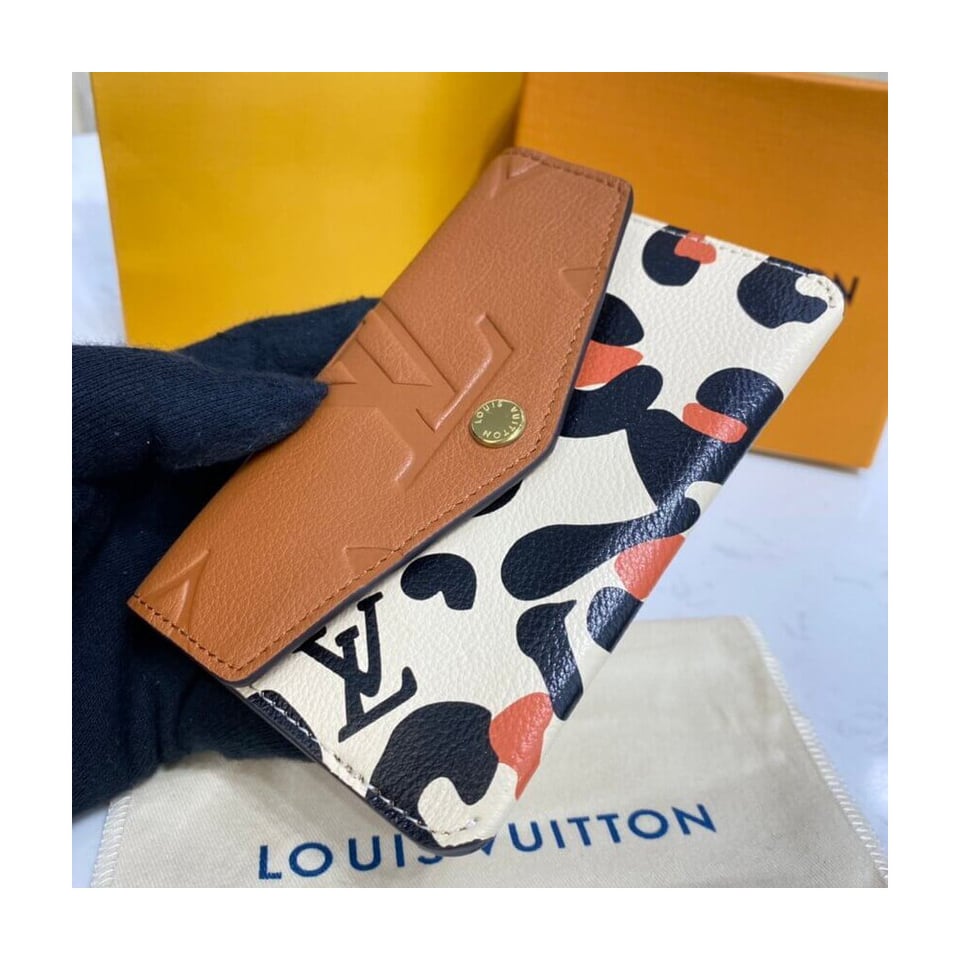Louis Vuitton Key Pouch Caramel view 5