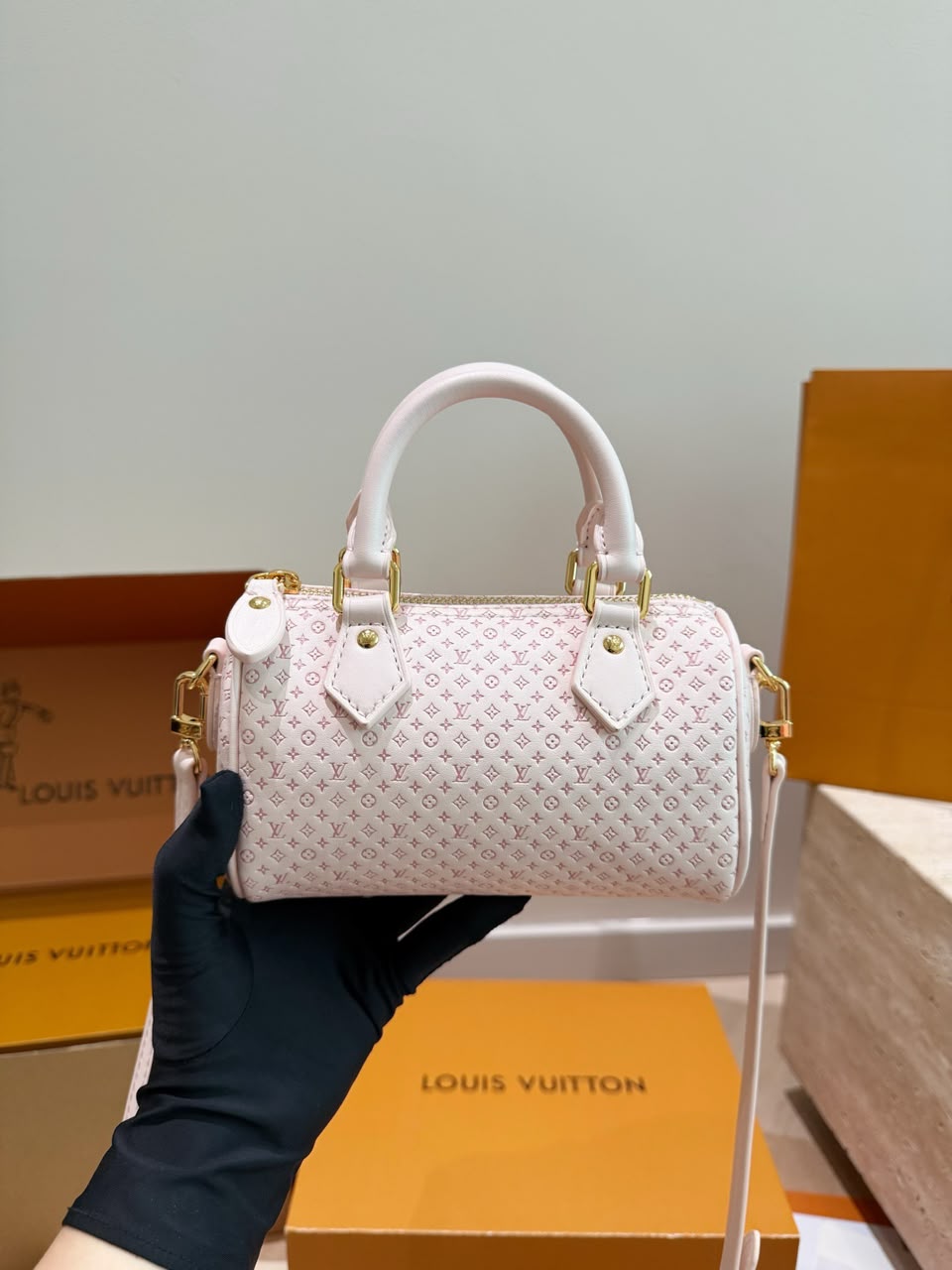 Louis Vuitton Nano Speedy Bag Light Bliss Cream 16cm M29414 view 2