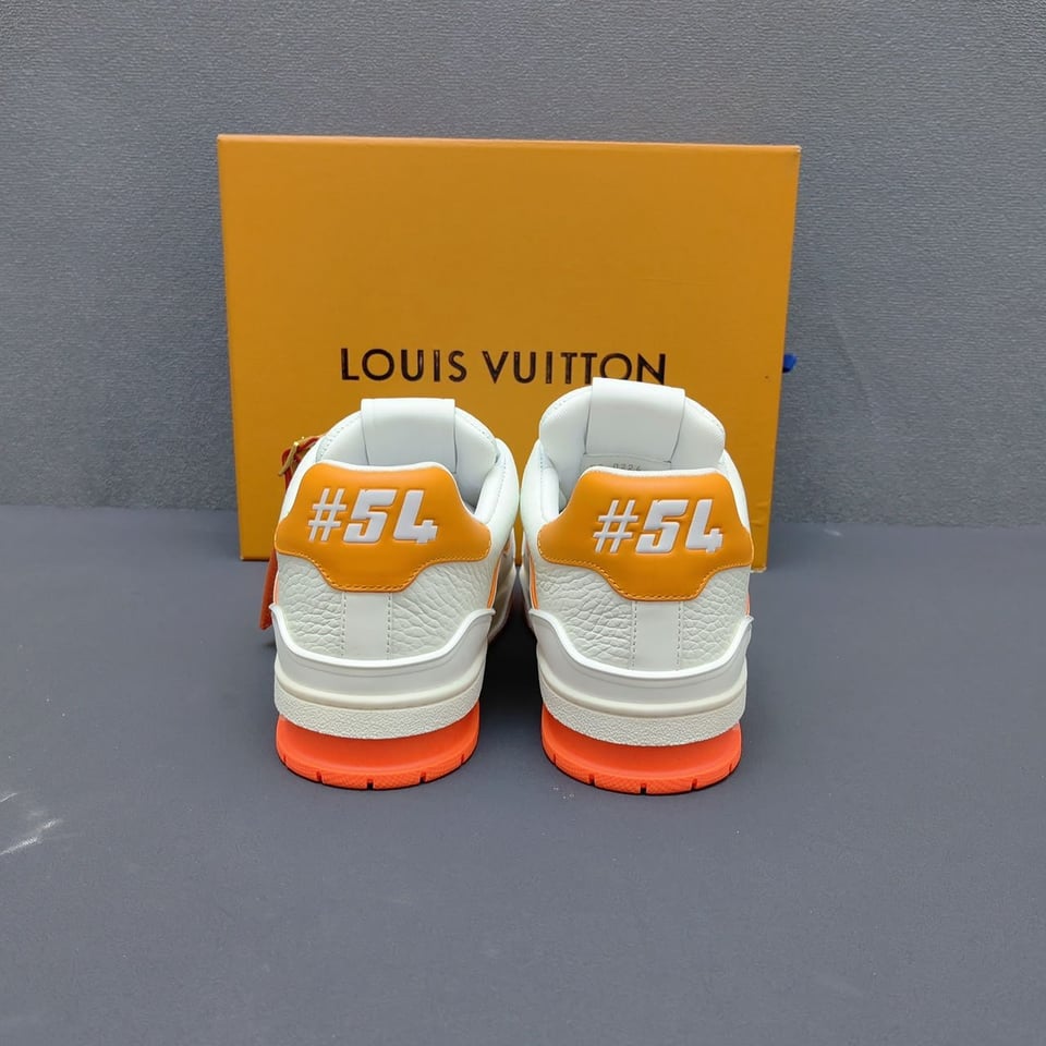 Louis Vuitton Trainer Sneakers Orange Calfskin With Grain 1AKRBI view 4