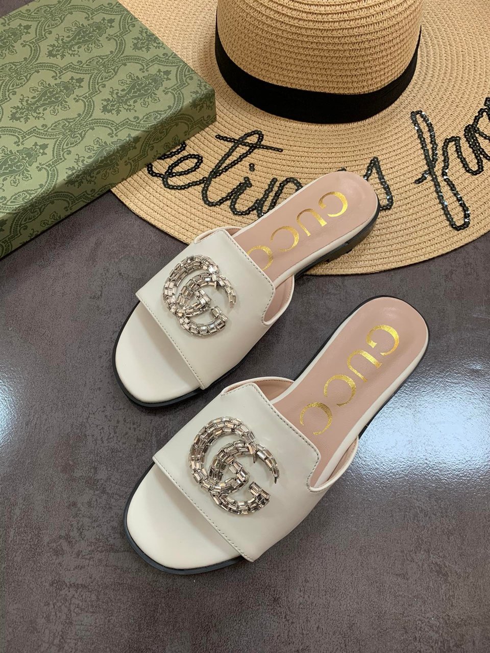 Gucci Double G Slippers Leather Beaded In White view 4