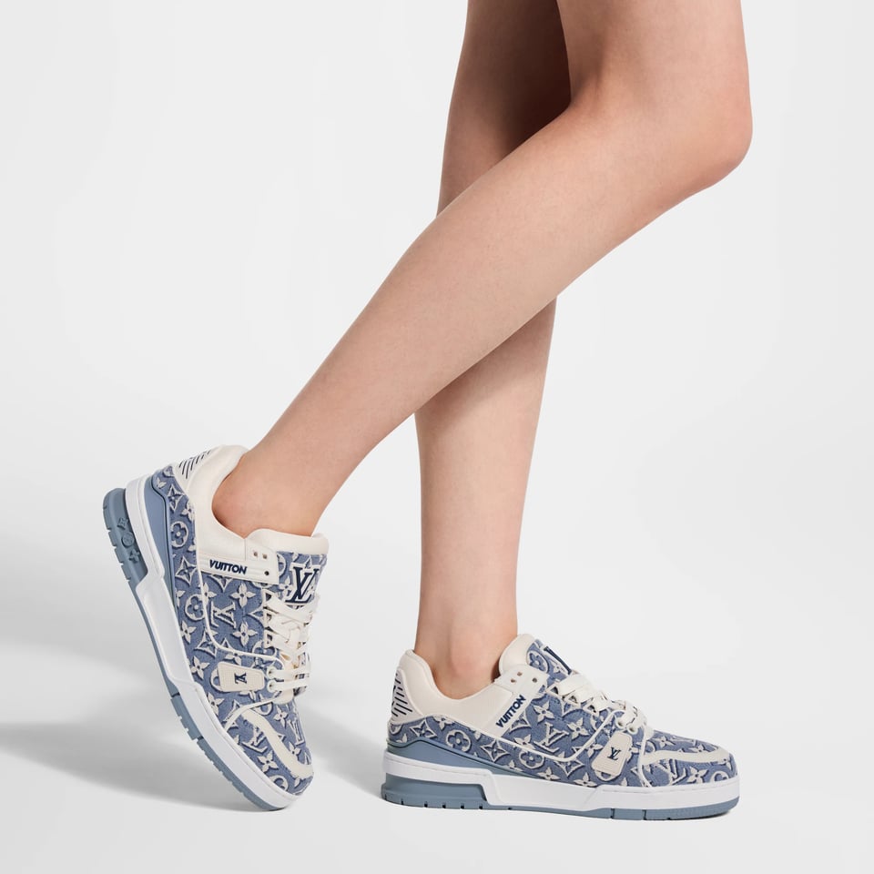 Louis Vuitton Trainer Sneakers Blue 1AKKJV view 2