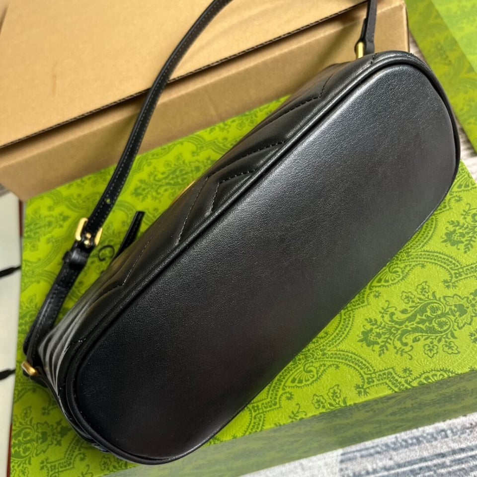 Gucci GG Marmont Shoulder Bag view 9