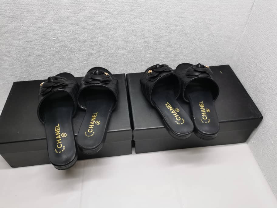 Chanel Camellia Leather Slides Black view 6