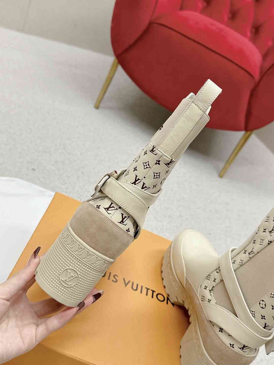 Louis Vuitton Laureate Platform Chelsea Boot Beige 1Acaa1 view 8