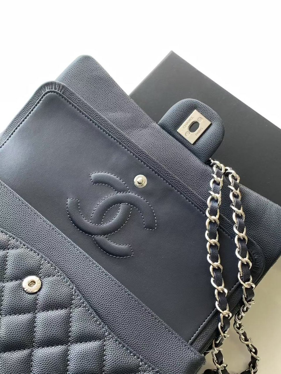 Chanel Classic Flap Bag 25 cm Navy Blue Silver-Tone Hardware A01112 view 7