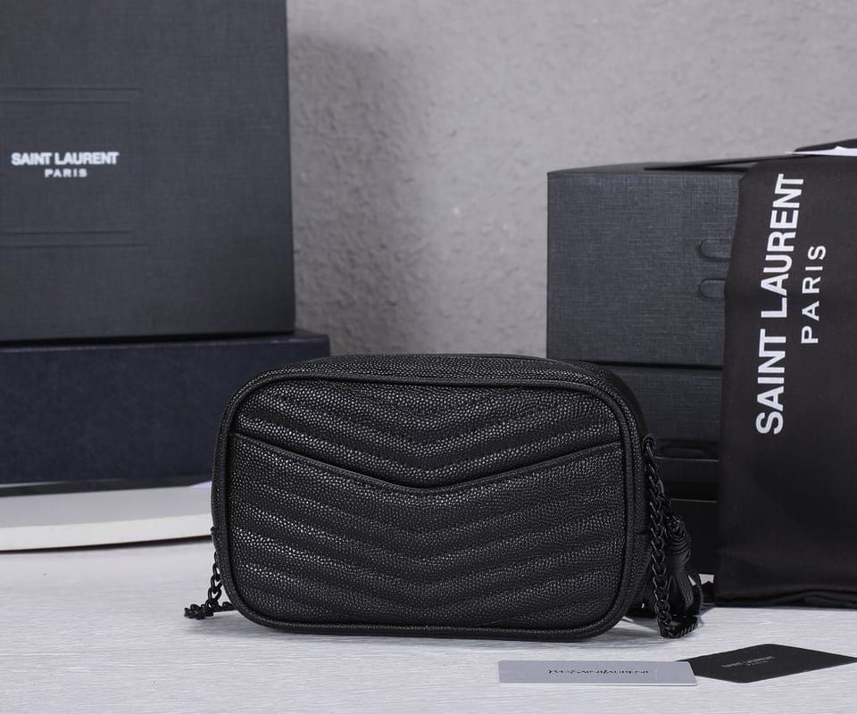 Saint Laurent Lou Camera Bag In Quilted Leather Black 18Cm view 9
