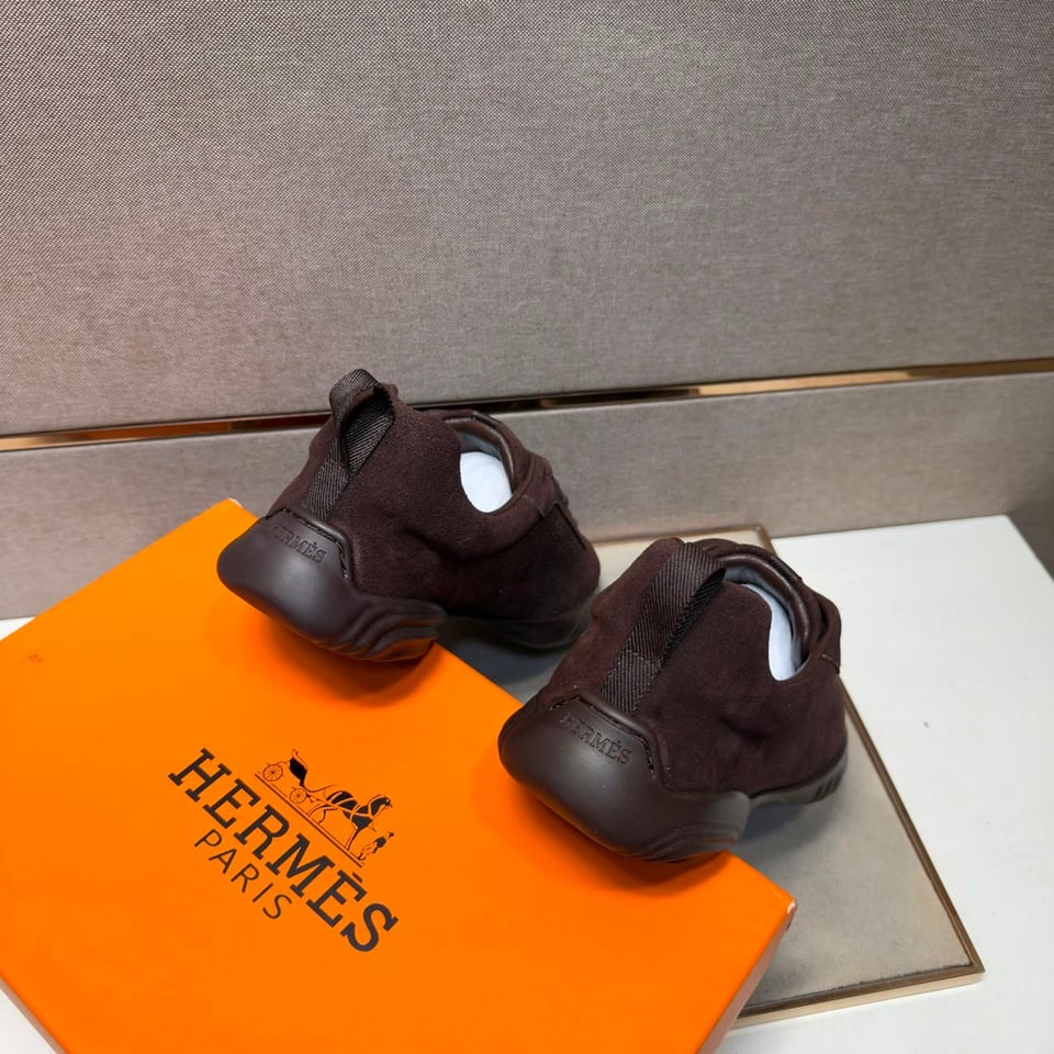 Hermes Neon Sneaker Marron Ébène Color Goatskin H262896ZHME390 view 3