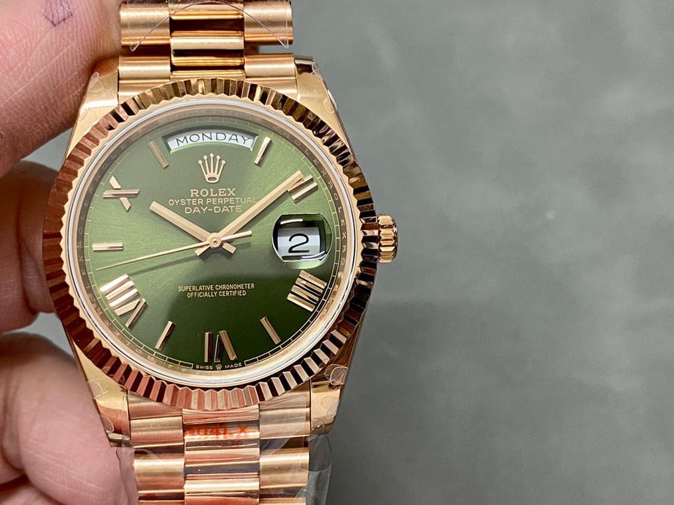 [Superclone] Rolex Day-Date 40mm Olive Green Dial President 228235 view 5