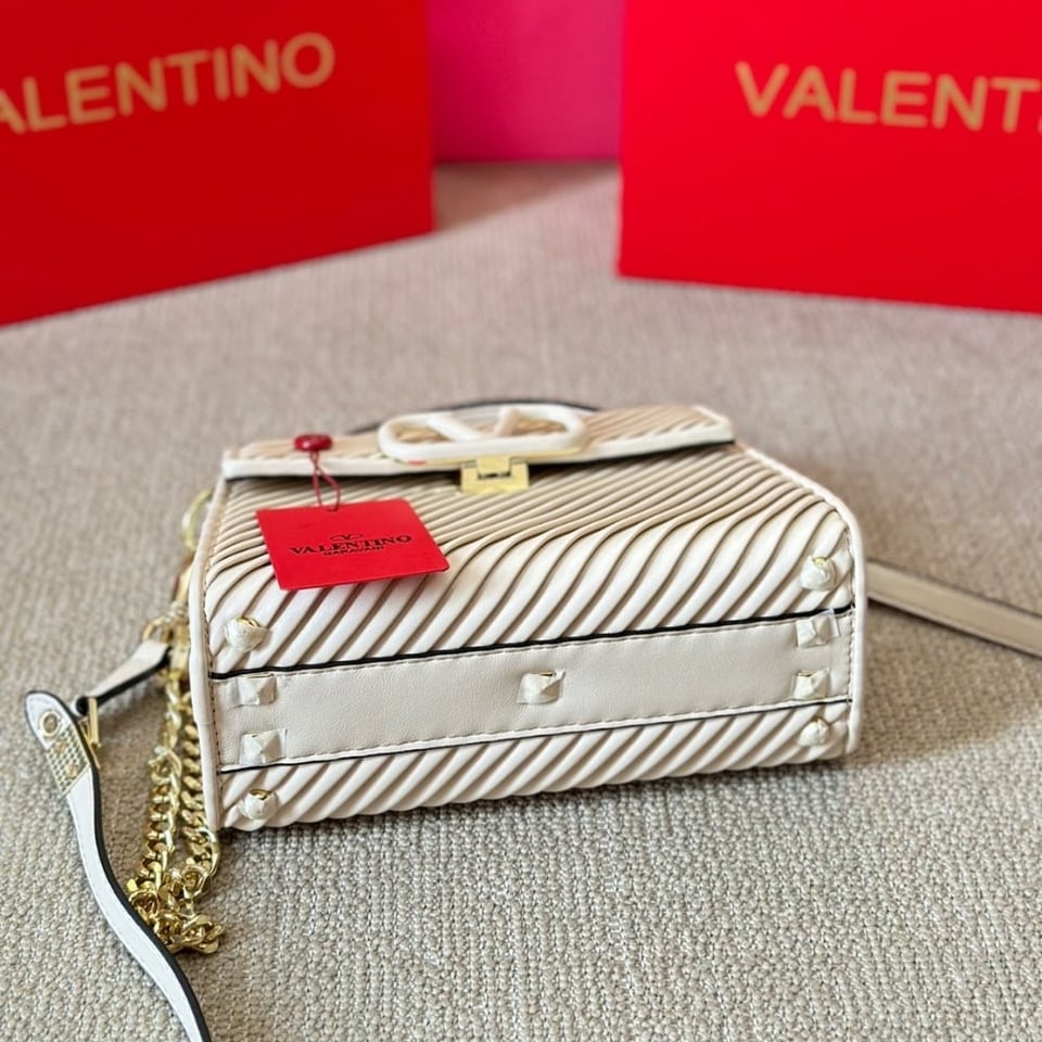 Valentino Garavani Small Vsling Handbag White 20Cm view 6