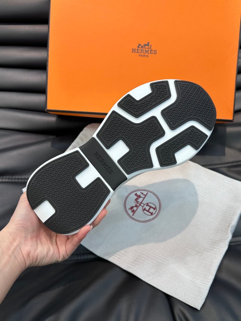 Hermes Heros Sneaker Black White H232985Zh90400 view 3